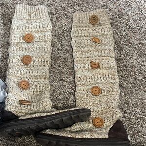 Muk Luks Cream Knit Winter Boots
